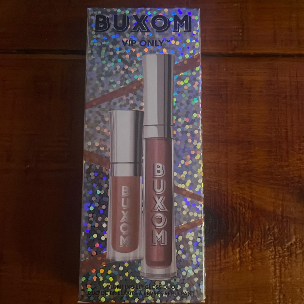 Buxom Pink Lip Balm VIP Gloss Set Sleek Design